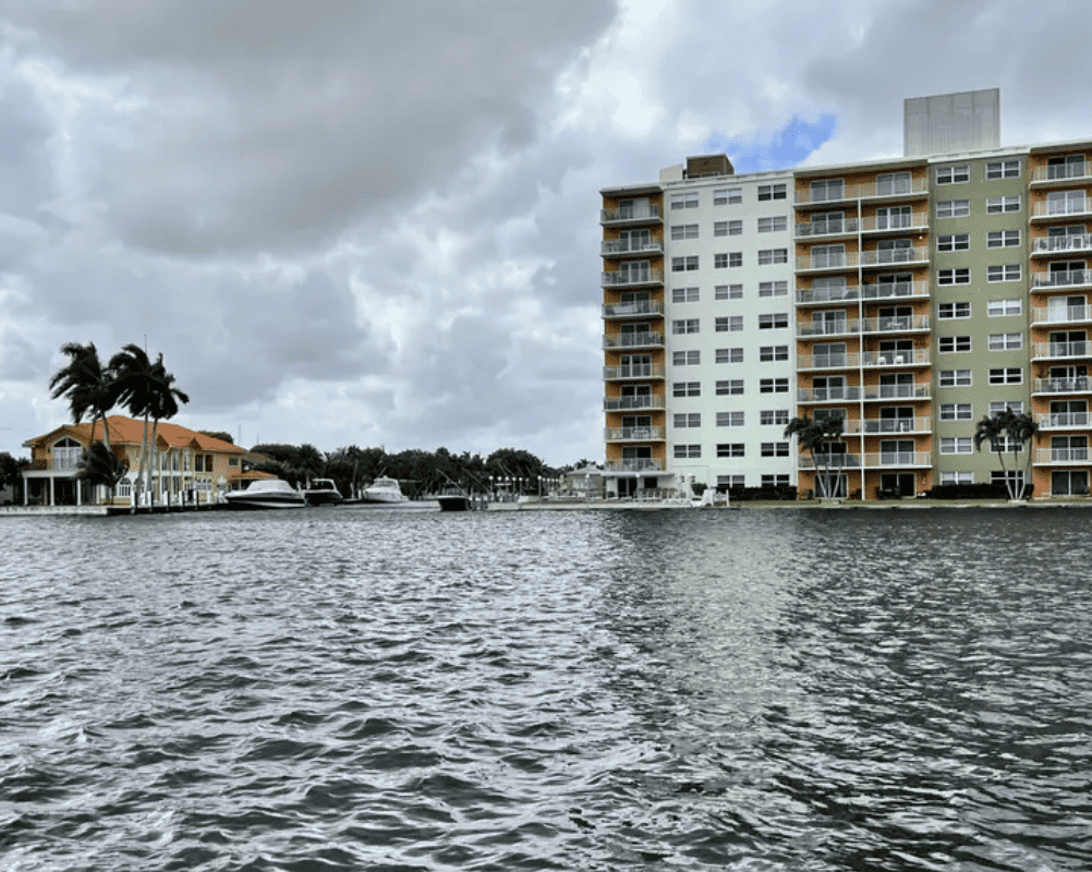 Waterfront dining fort lauderdale
