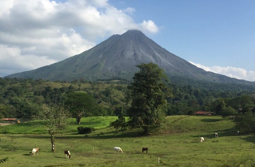 Hiking Arenal Volcano