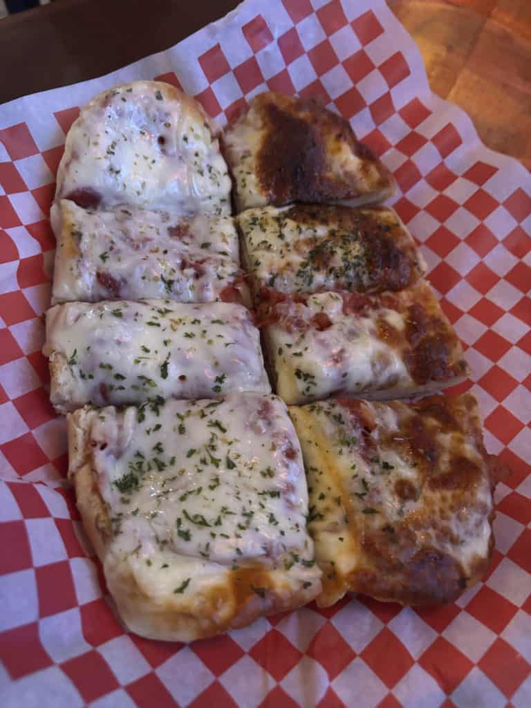 pizza bread at hot leggz