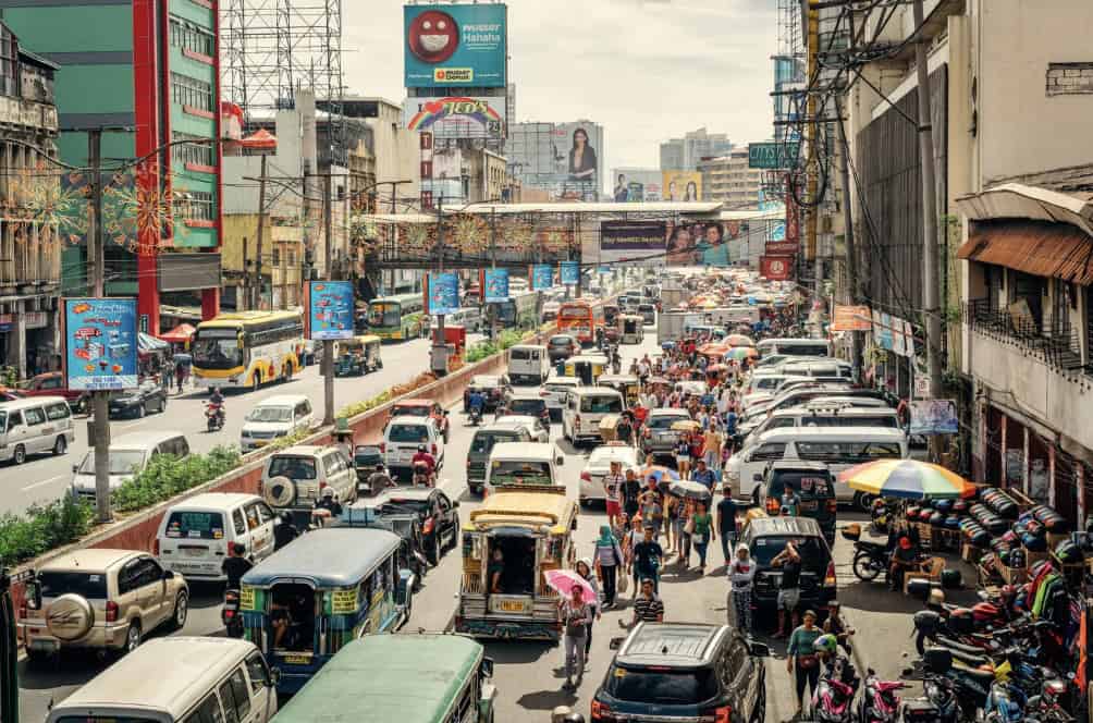 Busy street in the Philippines