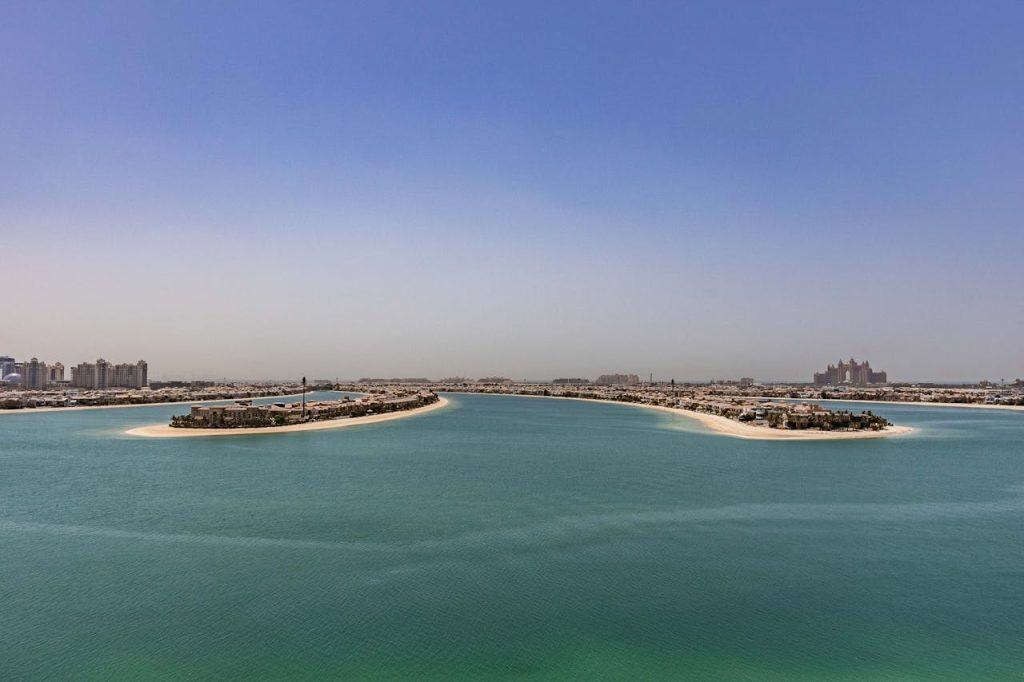 Hidden Beaches and Secret Islands in Dubai